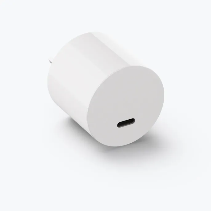 Front view of the Meta power adapter 18 W USB-C.