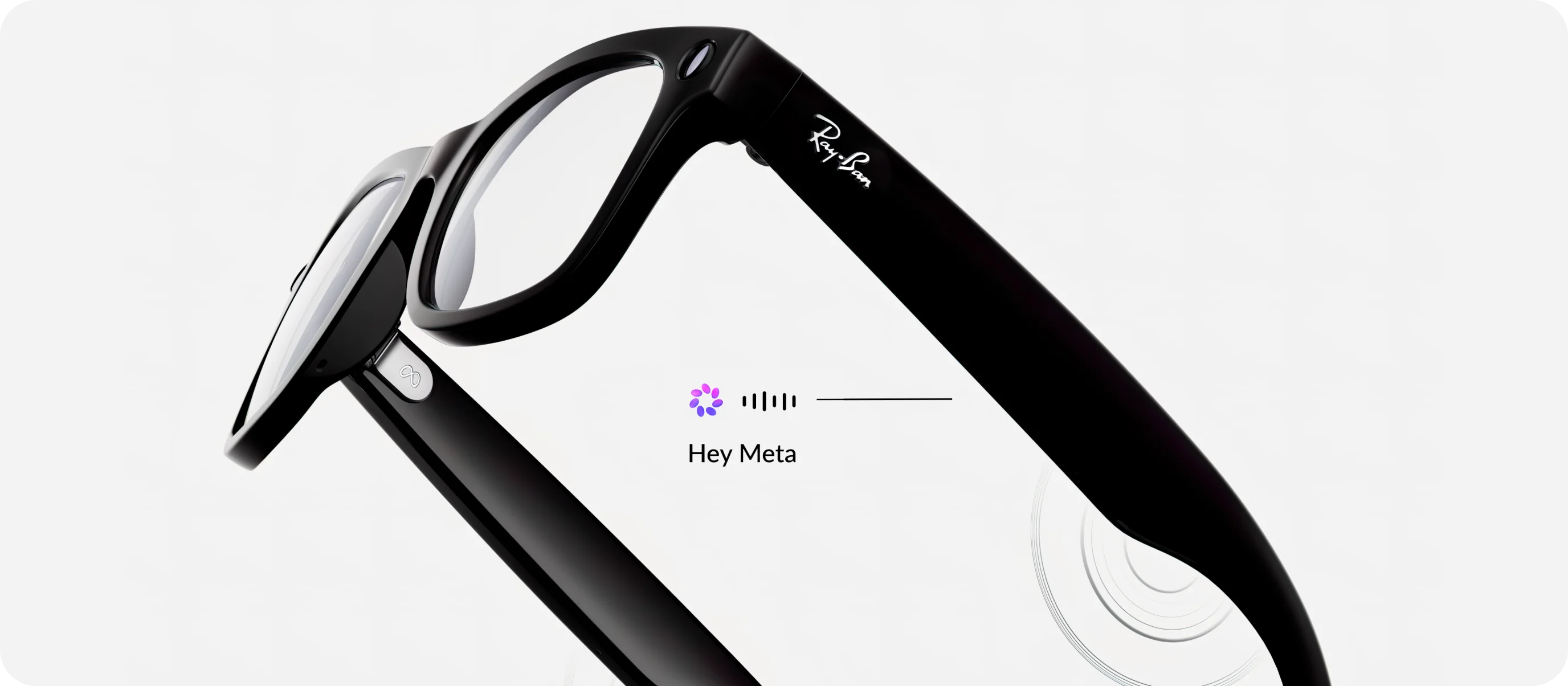 Black Ray-Ban glasses