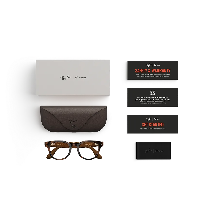 Artikler som følger med kjøpet av Ray-Ban Meta-briller: Ray-Ban Meta-ladeetui, Ray-Ban Meta AI Glasses og startveiledning.