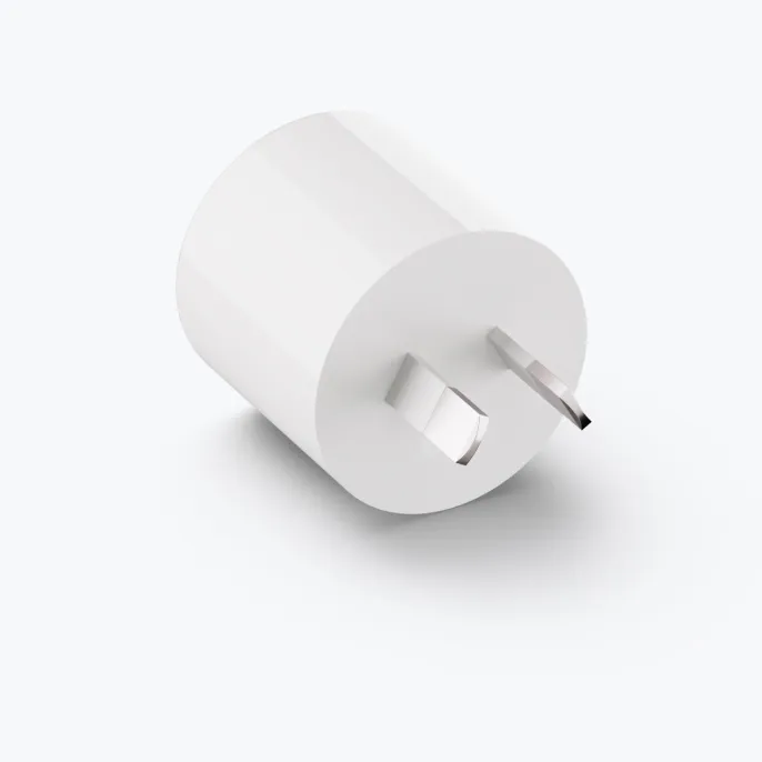 Back view of the Meta power adapter 18 W USB-C.