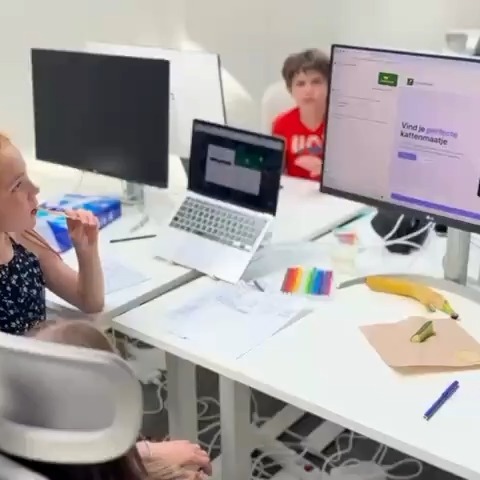 🚀 Des enfants de 9 à 13 ans en pleine session de Vibe Coding aux US 🇺🇸 ...