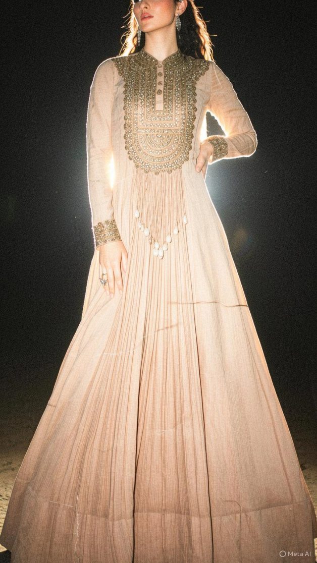 Designer Dresses 👗 in Bhoothnath Market Lucknow 📍 , Surat khazana Lucknow , All types of Celebrity designer dresses Available , #lucknow #summer #shopping #surat | Savita Yadav