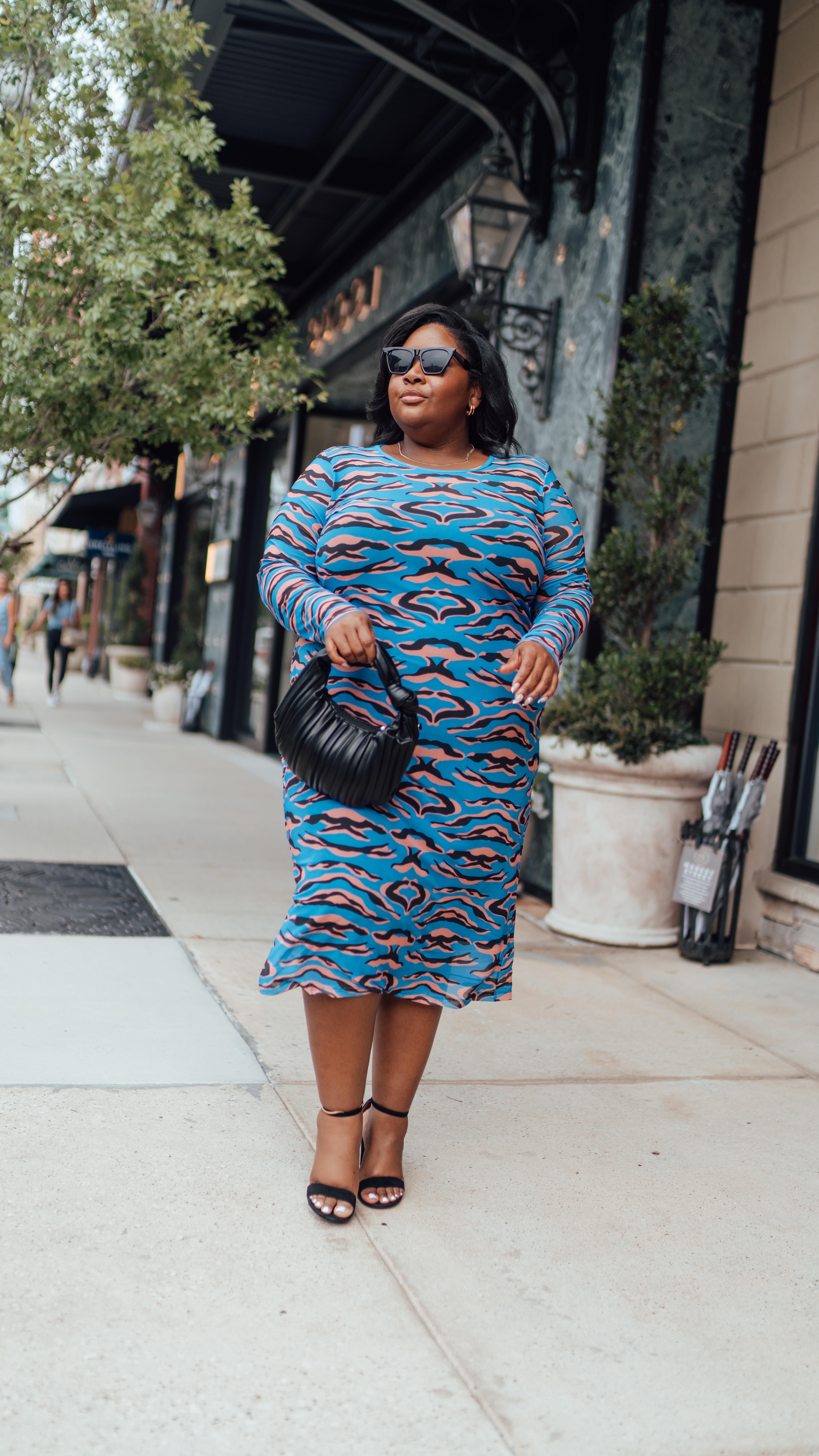 amazon black and blue dress I love this viral plus size boho Dress! Comes in tons of prints is super comfy! Let me know which print you like best! Link is in the comments bestie! TOP 100 Bebe Backless Black Formal ClothingSize:7 ear headband