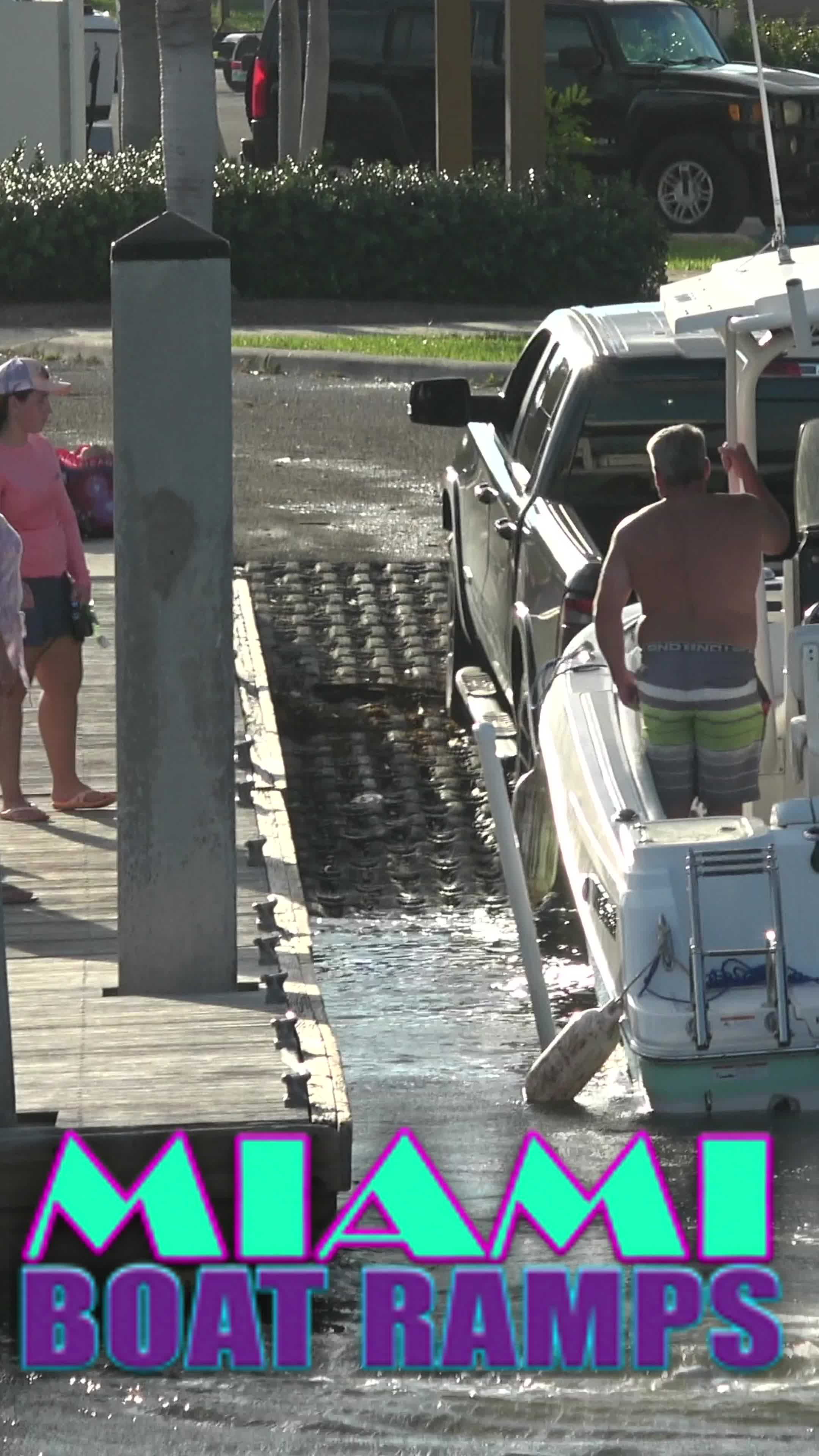 This crew needed help.... #boatramp #boating #boatlife #boatrampfails # ...