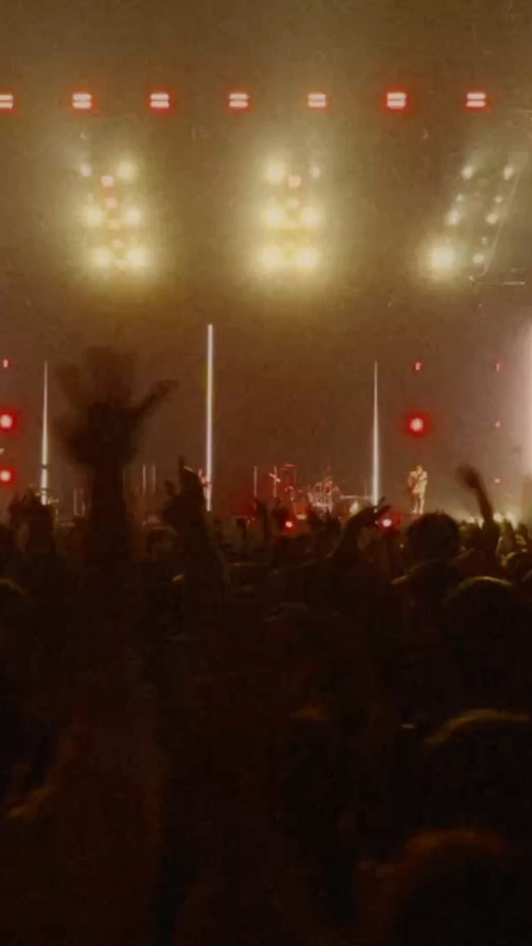 RADWIMPS 20th ANNIVERSARY LIVE TOUR Now on Netflix LIVE Blu