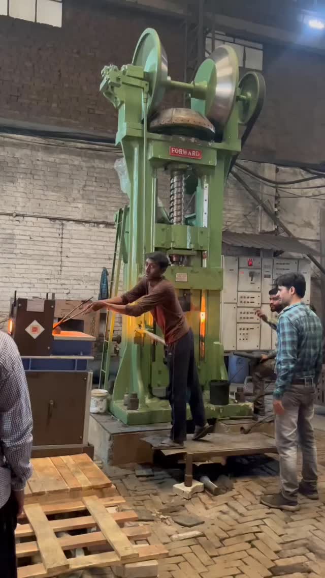 Forward Make Forging Screw Press Up Stroke, Friction Screw Presses ...