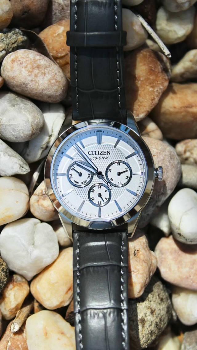 Style meets sustainability. The Citizen Eco-Drive Rolan is the watch that never needs a battery—powered entirely by light 🌿, Crafted with a stainless steel case, silver tone dial, and a refined gray 