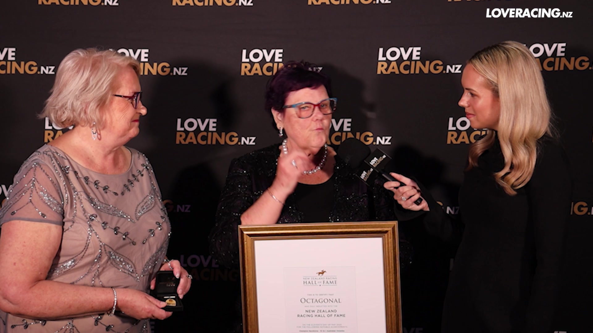 Champion galloper Octagonal was inducted into the New Zealand Racing ...