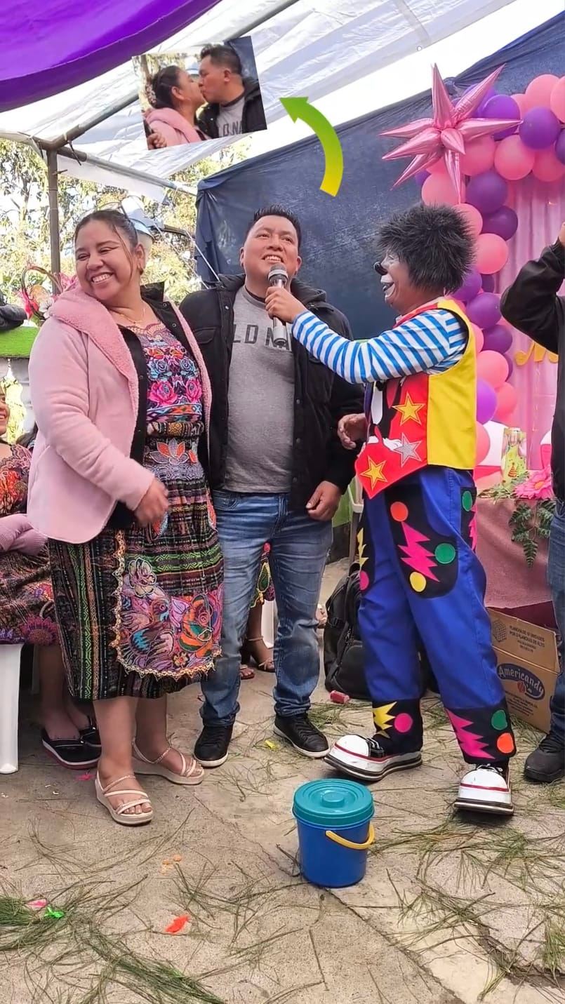 El COMPA nos DICE como es el BES0 de una MEXICANA 😱😆 aunque el no sabía ...