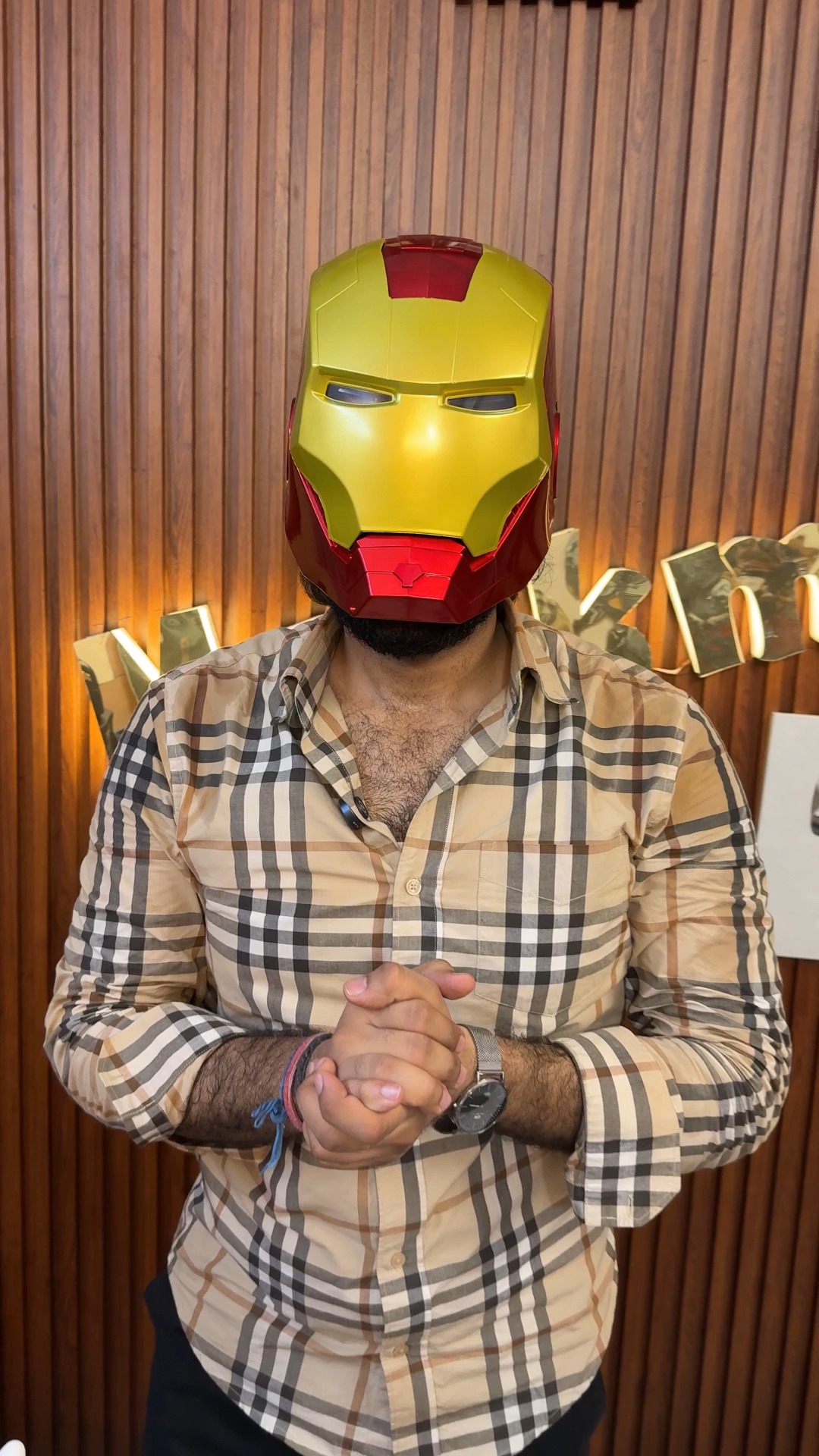 iron man helmet costumes MK50 | Motorized Avengers Infinity War Cosplay Replica The molded design has a flip Iron Man MK17 Heartbreaker Helmet