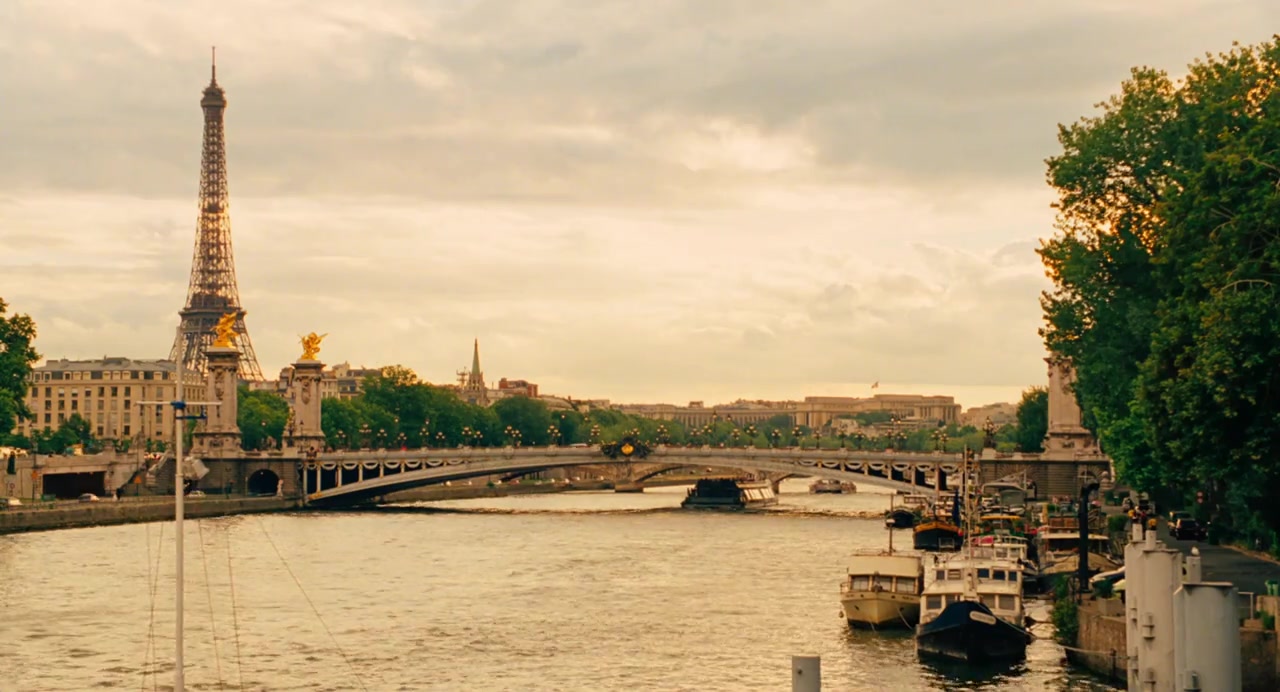 MIDNIGHT IN PARIS official trailer in HD! | Midnight In Paris