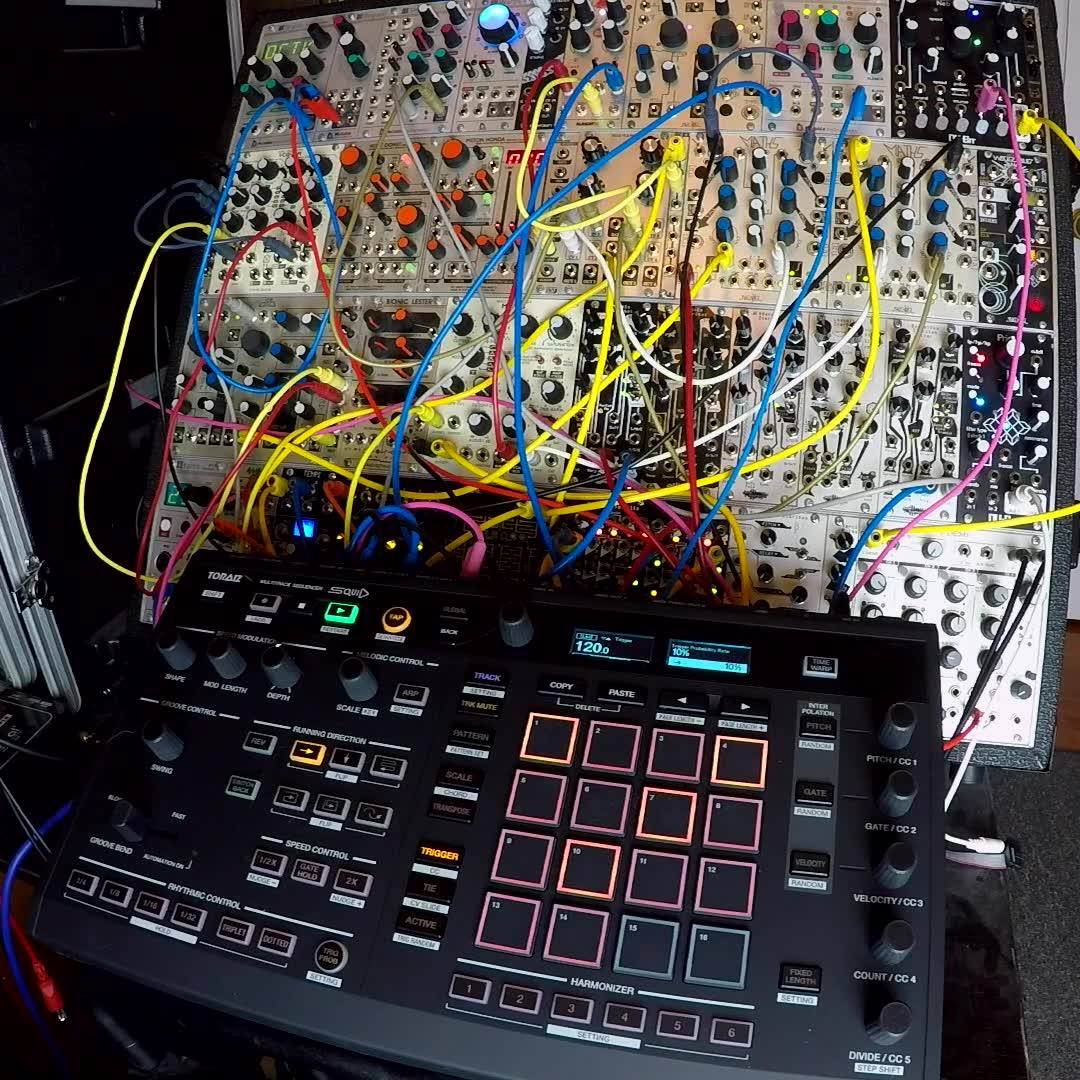 The new Pioneer DJ x TORAIZ SQUID (SeQUencer Inspirational Device