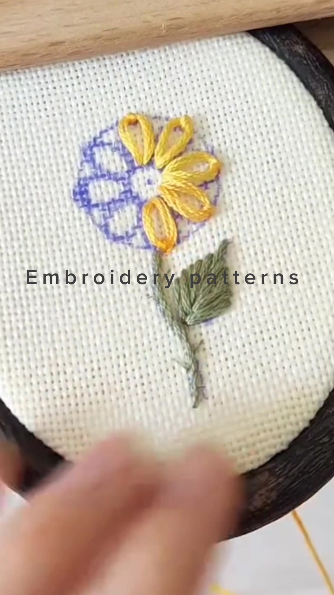 Beautiful handmade flowers embroidery viralreels 🎉🪡 #new #fb #handmade ...