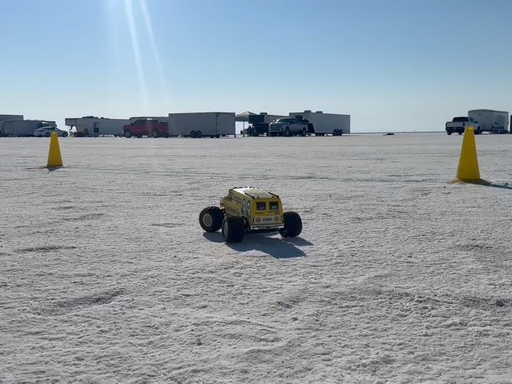Our KYOSHO x MOONEYES MAD VAN Watch it ZQQM on the salt! 👀 $250 +