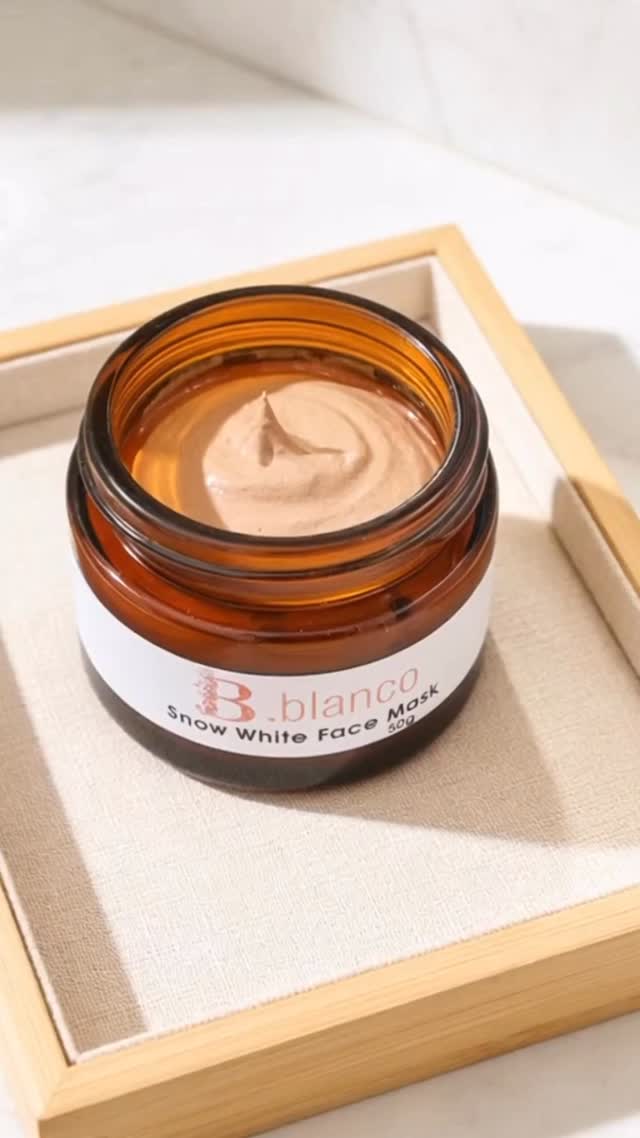 ✨ Unlock Radiant Skin with Blanco Snow White Mask! ✨ Transform your skincare routine with Blanco Snow White Mask, infused with the finest Asian beauty secrets for flawless skin. In a