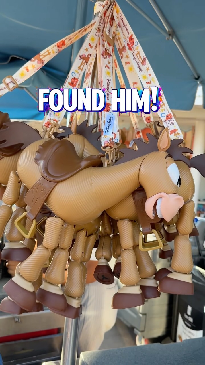 🐴 NEW POPCORN BUCKET ALERT! 🤠 Bullseye has officially galloped
