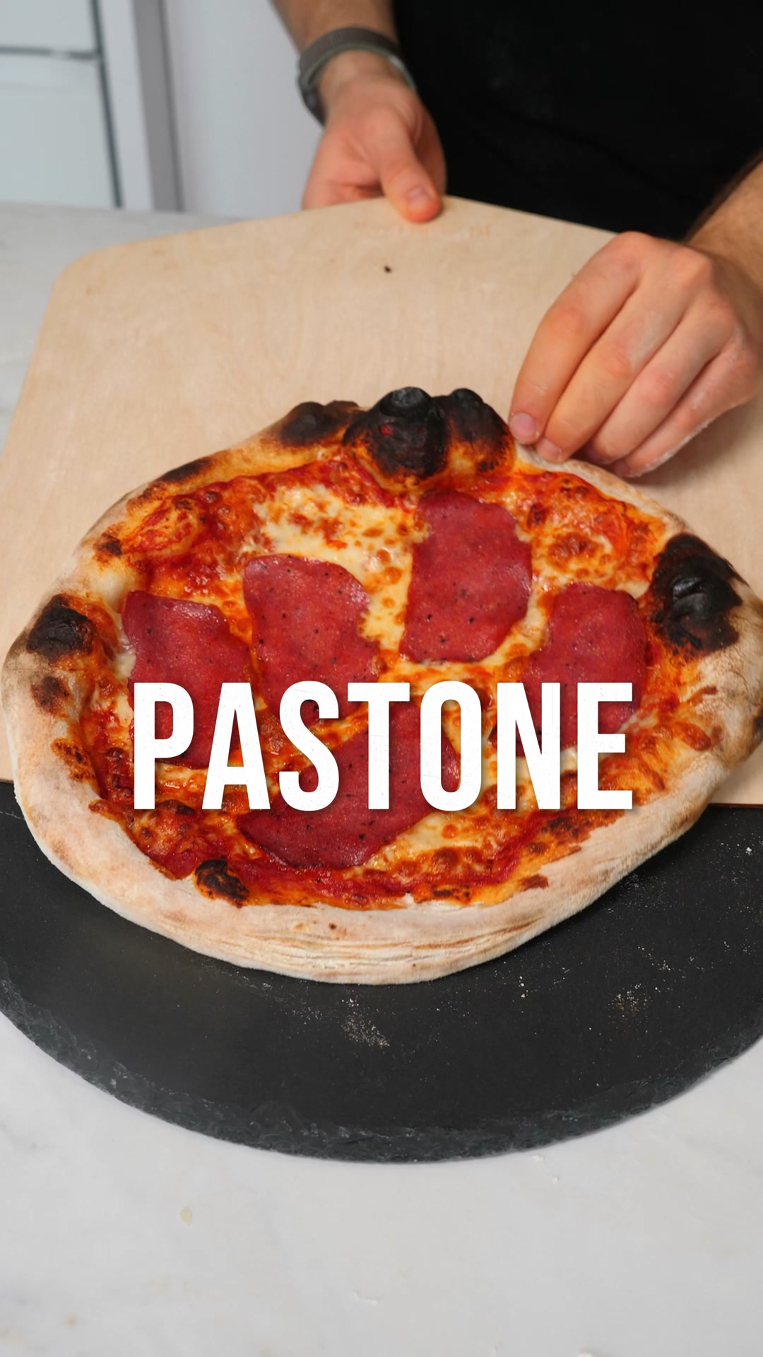 🎉 Odkryj magię pieczenia pizzy na kamieniu Pastone! 🍕 Pastone ...