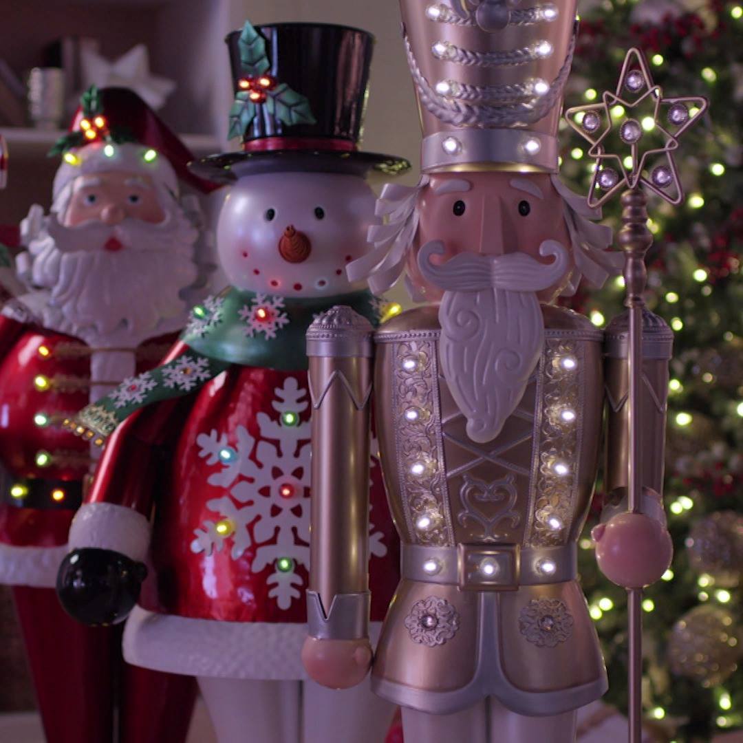 🎄It's (almost) time for CHRISTMAS IN JULY!🎅 We're kicking off