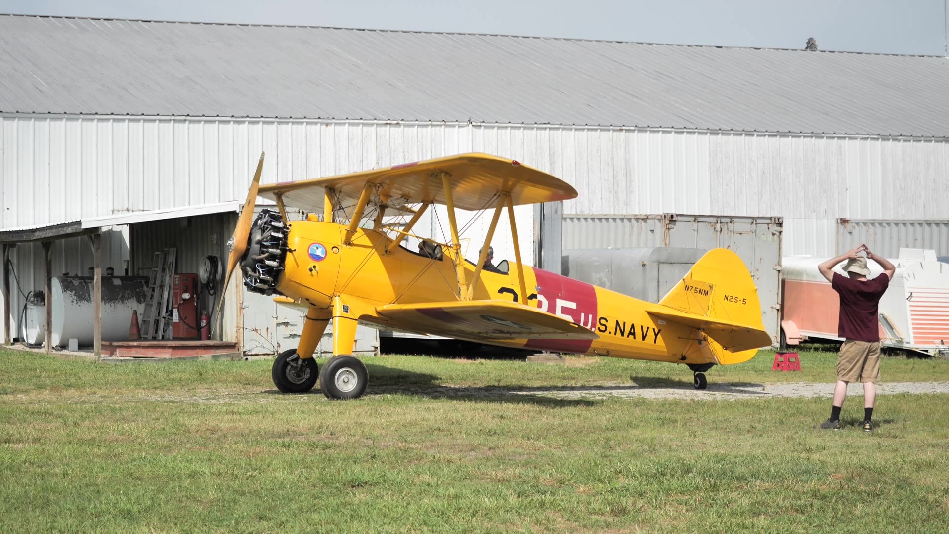 The classic Stearman Biplane. 98 69 X បា្់ N558IA NLAN 2091 91