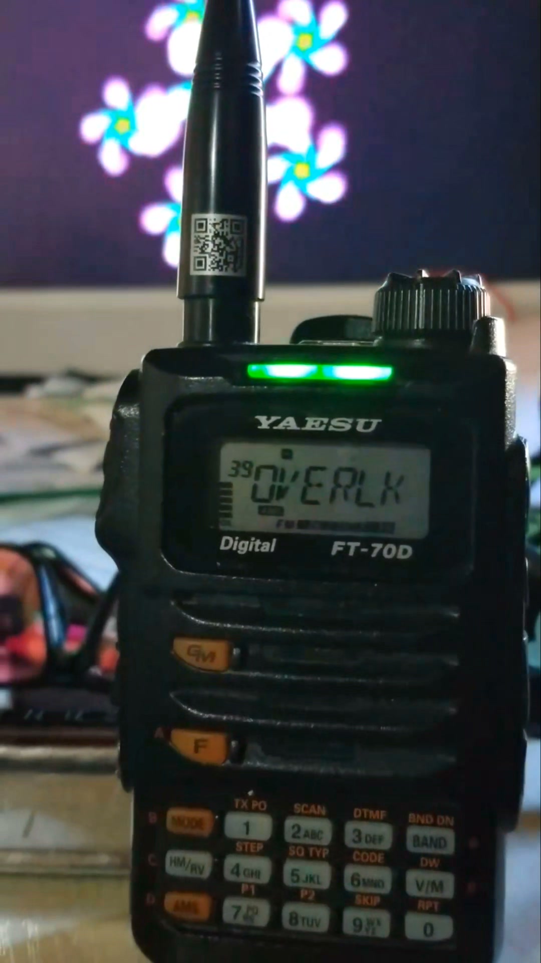 Yaesu FT-70DR 144/430 MHz Dual-Band C4FM Digital HT The Yaesu FT