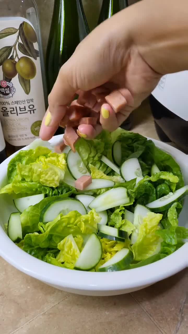 lady's choice caesar dressing Lady’s Salad 🥗 | MUSU BAE Model_Alina B
