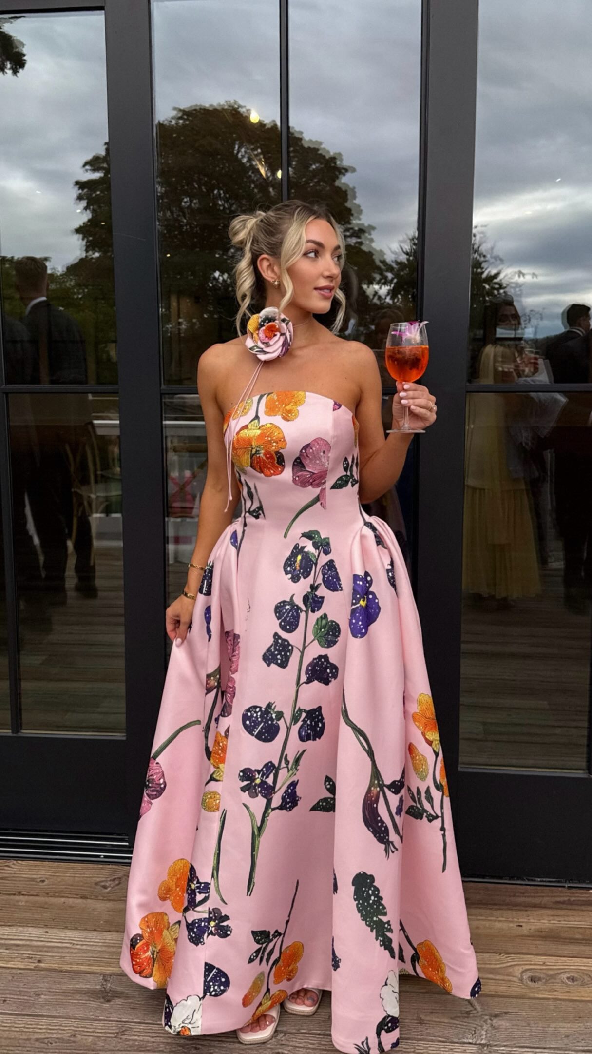 knee length homecoming dresses A-Line Sequined COCOMELODY CS0508, Fandango Pink Off-the-shoulder Lilac Wedding Guest Our homecoming dresses are strapless corset midi dress Color:Black 2 ( Color Flowers)
