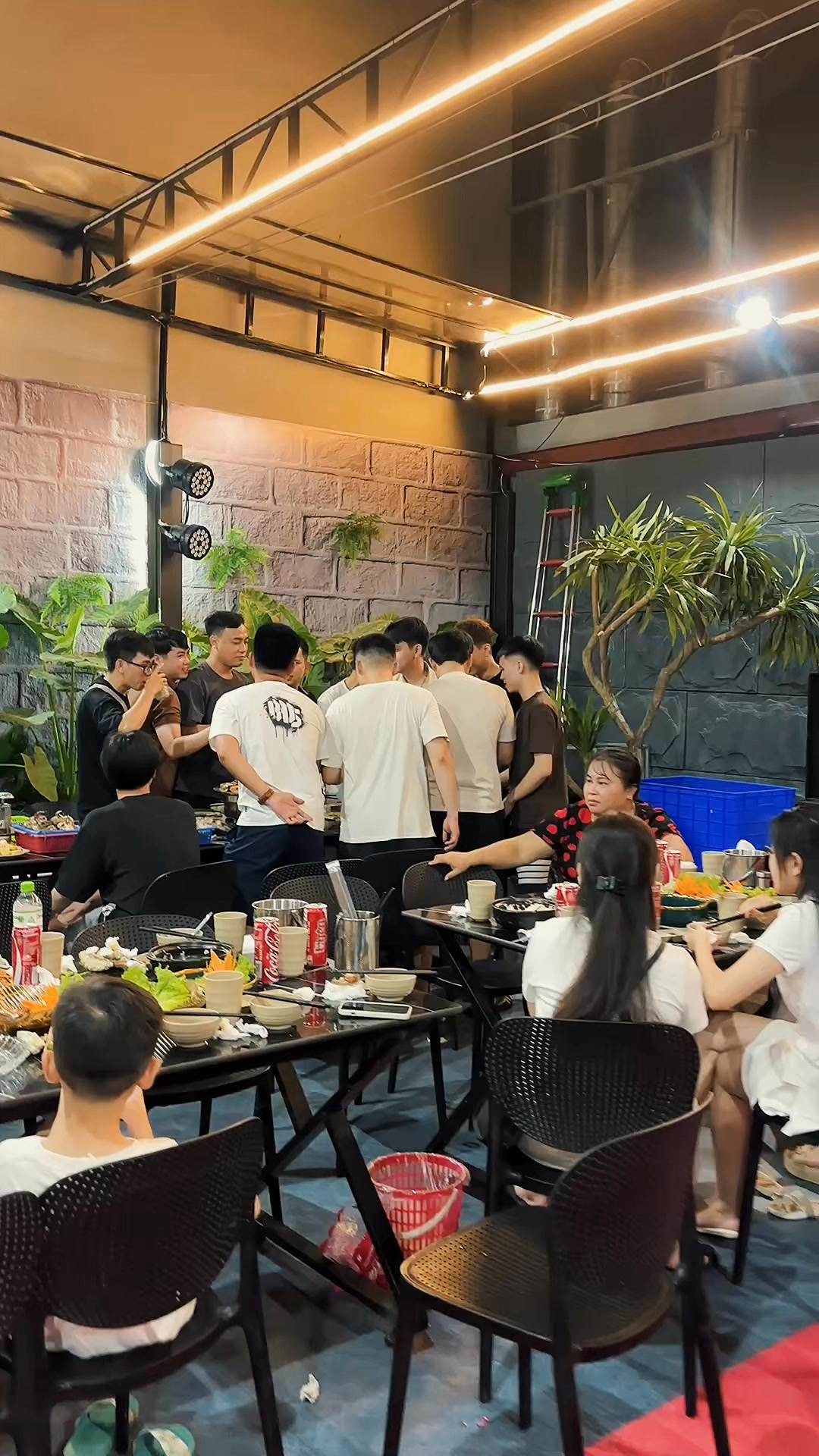 Sẵn sàng chưa #buffet #ocbatau #reel #haisan #catba | Buffet Hải Sản ỐC ...