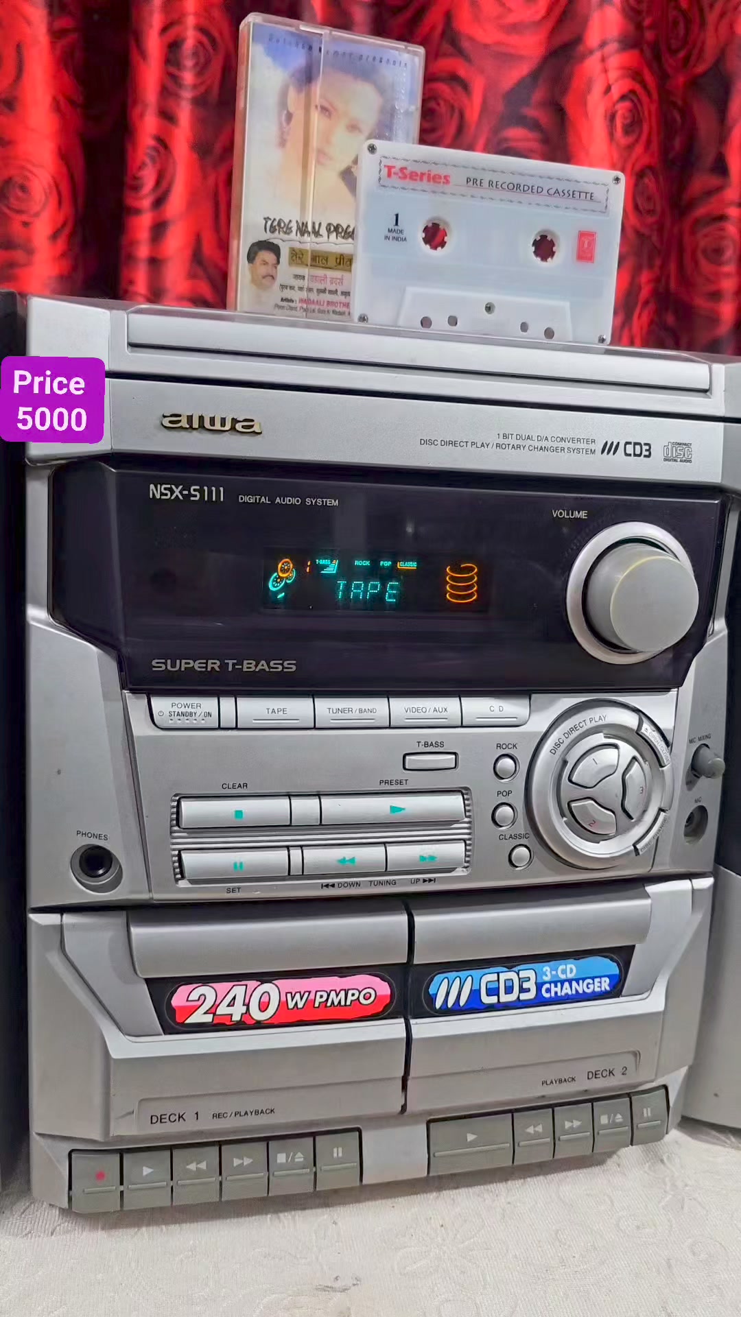 Aiwa nsx-s111. Tokyo Japan. Double cassette. Aux music system