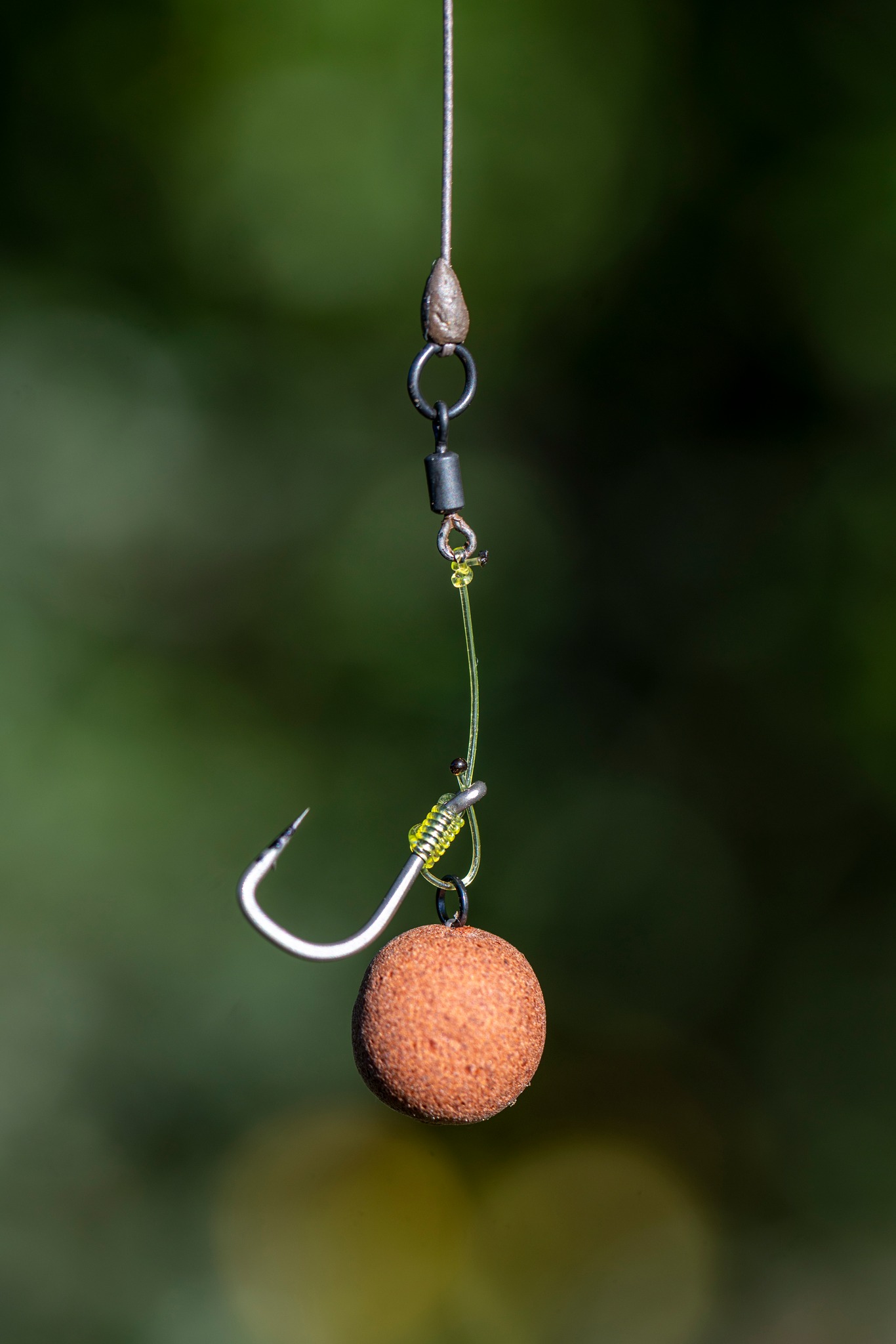 The Hinged Stiff Rig: How to Tie Carp Fishing’s Most