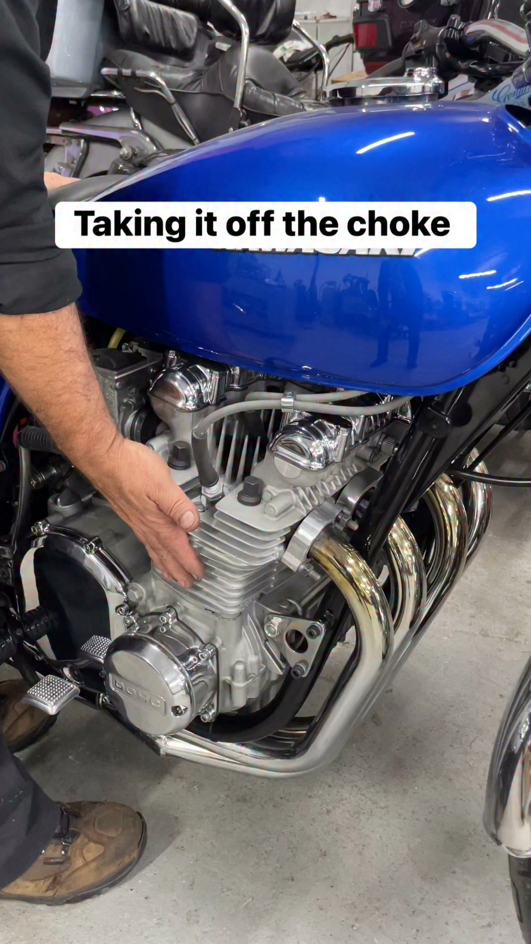 Love the sound of the Kawasaki KZ 1000 rumble!
