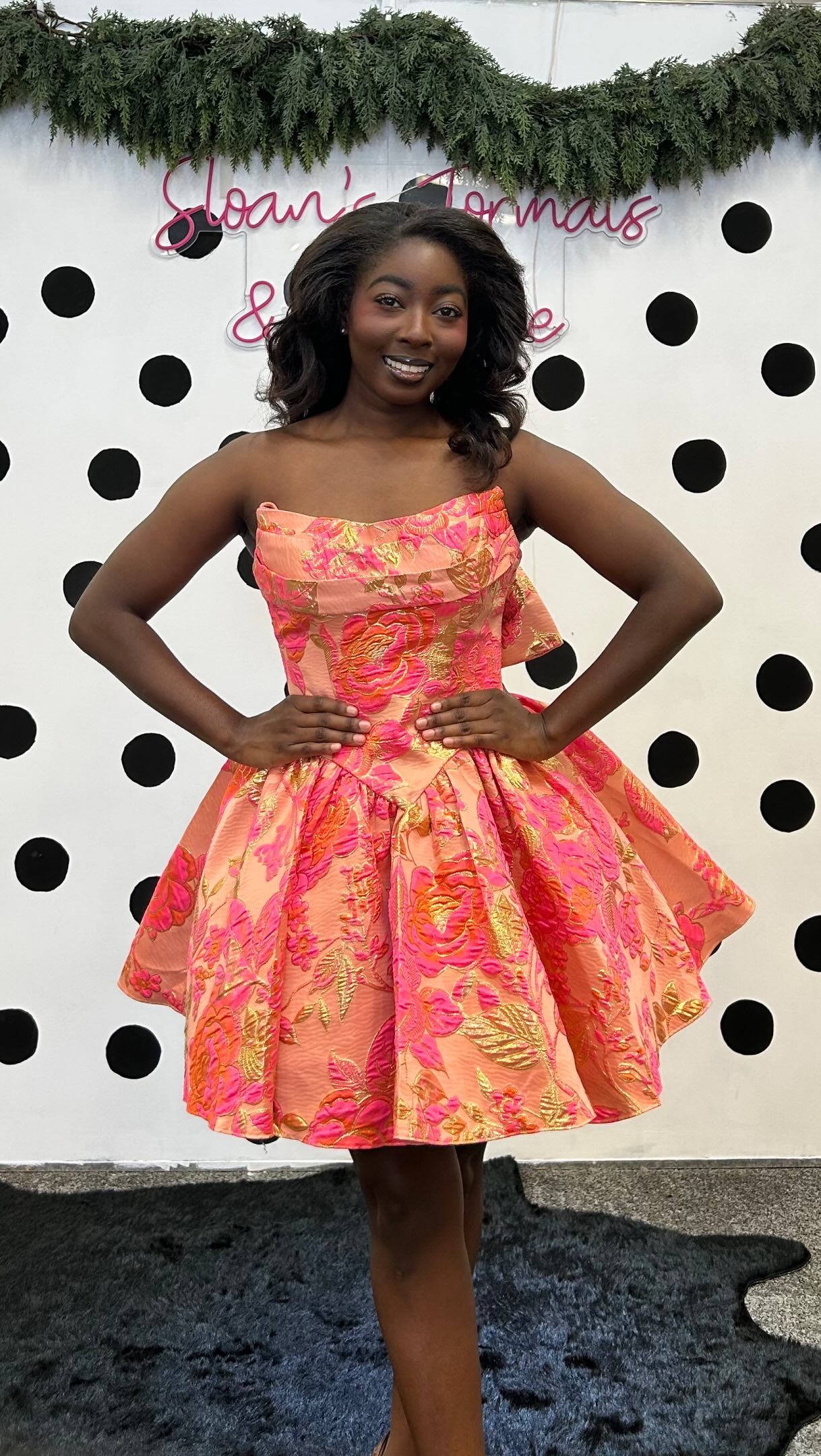 It’s never a bad time to #shopsloans 💖🛍️, You’re SURE to find the perfect dress for you, so no need to knock on wood🤭😉💖, Hoco is here so come see us 11-5 , #homecoming #hocodress #bossiercity 