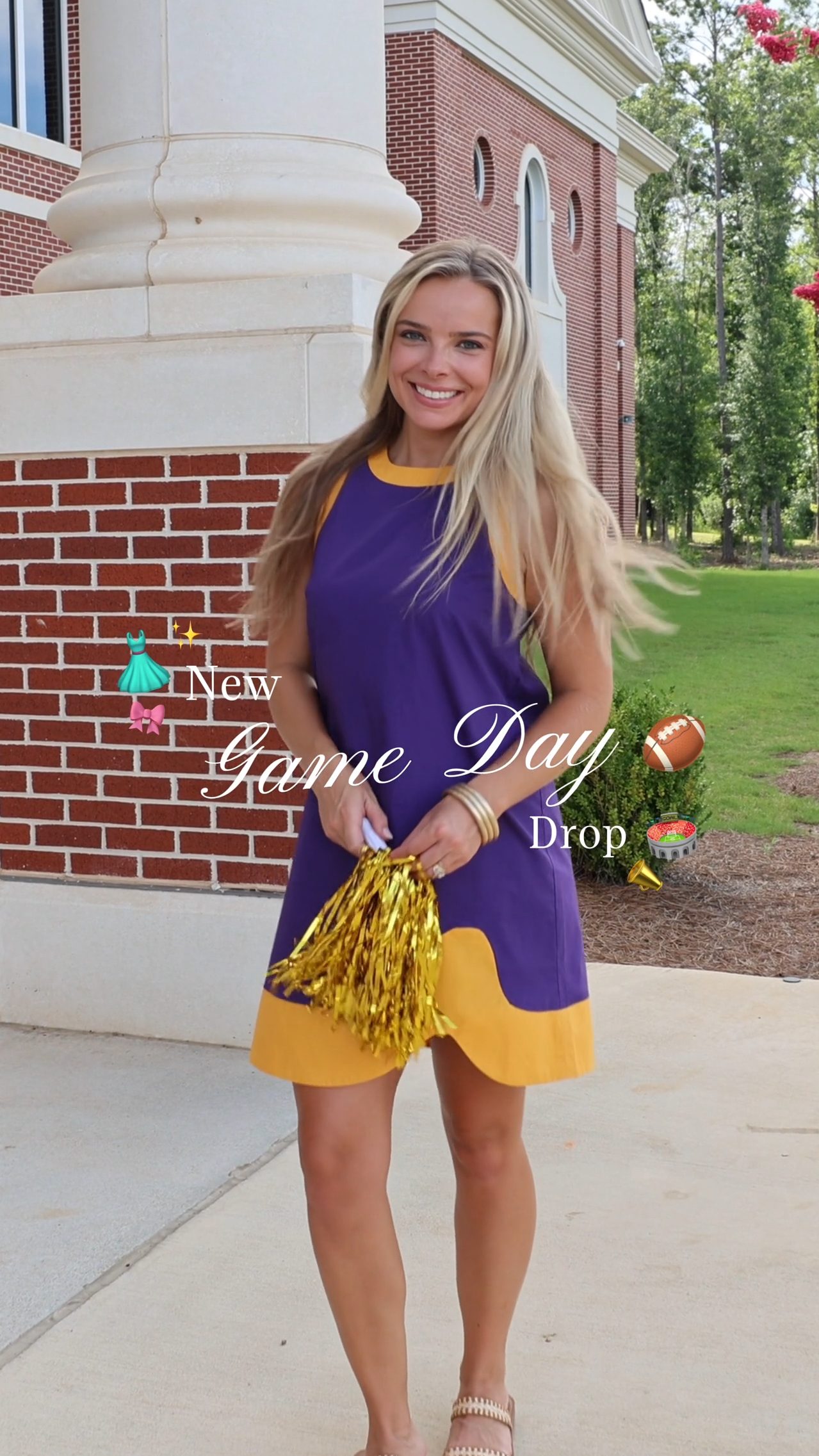 gold game day dress Your wardrobe just got a refresh. 🏈❤️ Whether you're headed to the tailgate, the stands, or your favorite football spot, these new styles make showing your team spirit so much fun., --> At فستان رمادي غامق