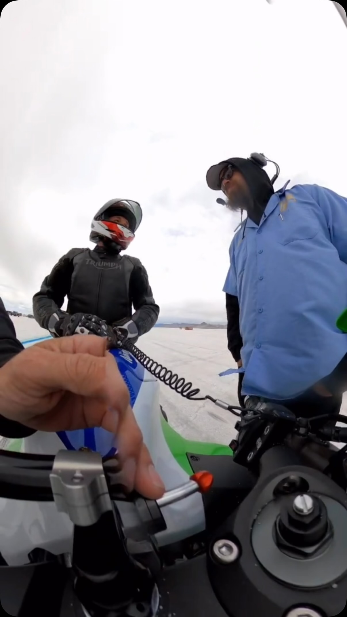 Rider #2 on our ZX14R put together an incredible pass at the