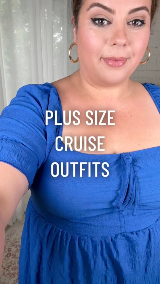 Are you team dress? 👗 the perfect plus size sundress for a cruise- vacation? True to size! Dress, my fav strapless bra & chin rub 🔗 in my Amazon storefront and comment 👇. #summerdresses #plussizestyle 