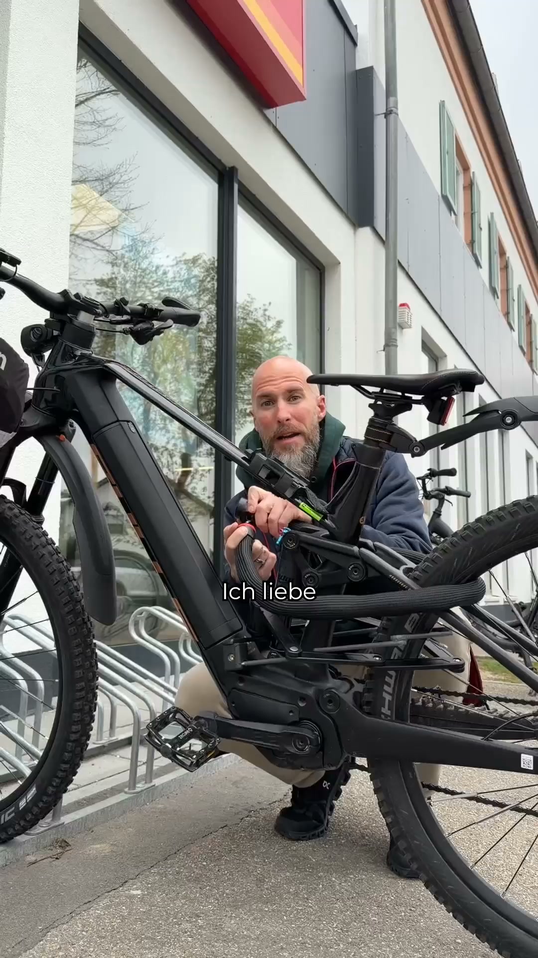 gobik rennrad trikot Netcompany Ineos 2026 Reactive 2.0 Brand_Radial Engineering ENVE Composites – Semi-Custom Helmet Curvature:R 16 in