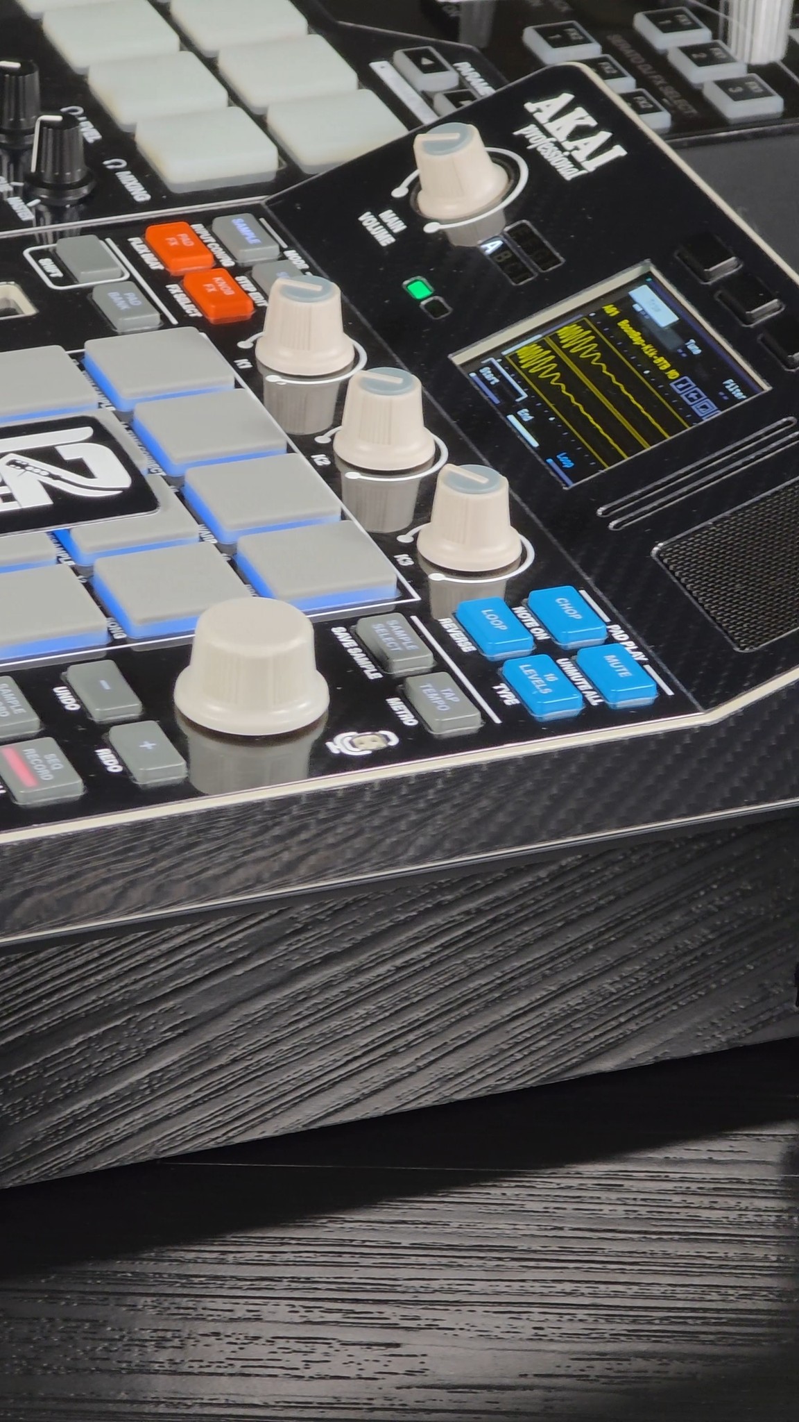 12inchSkinz - Native Instruments Traktor custom Z2 