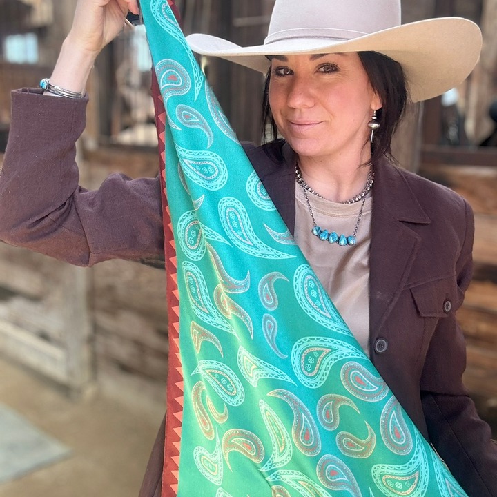 Learn how to tie your wild rag into a gorgeous rosette! 🌹 This simple ...