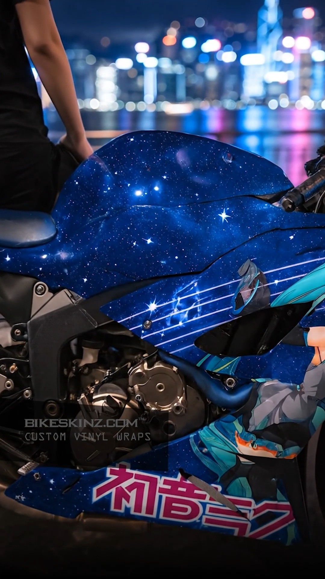 This Kawasaki Ninja ZX-6R gets a full Hatsune Miku-inspired custom