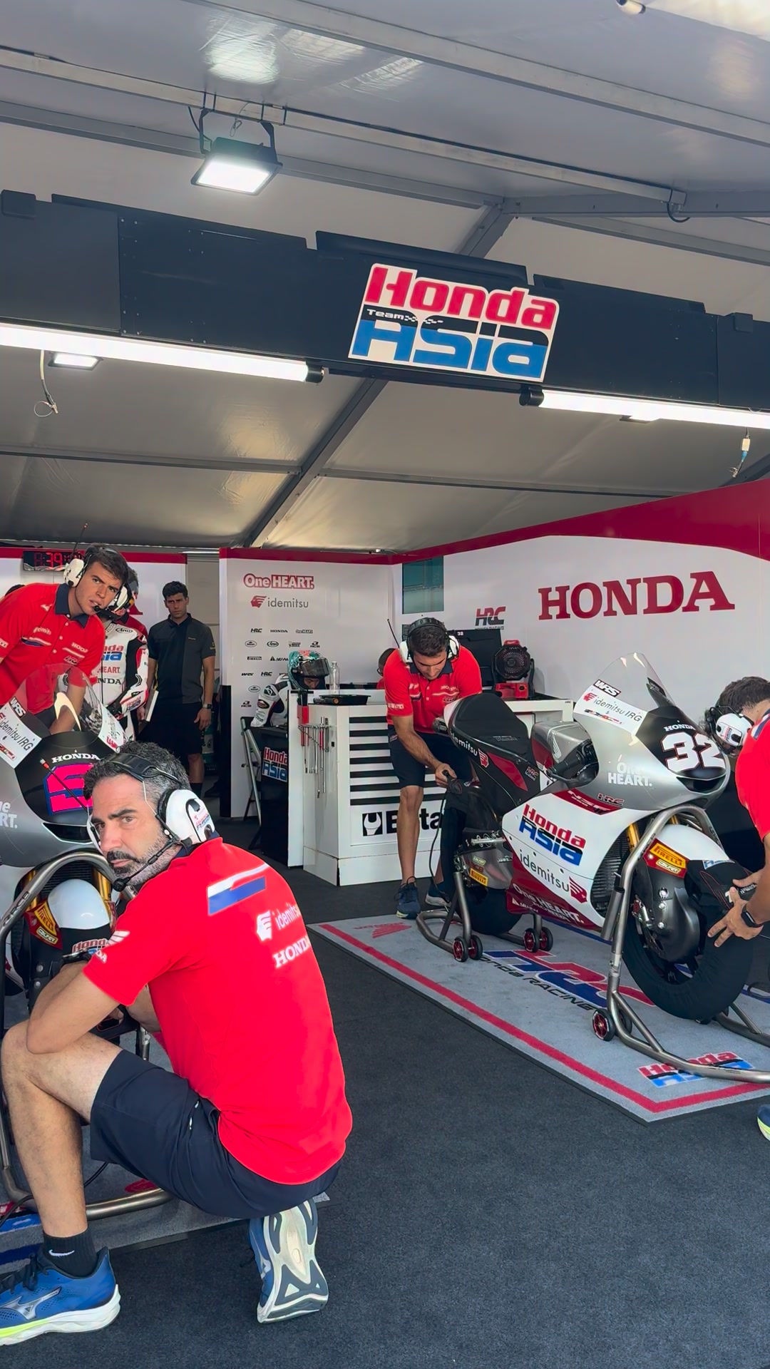 Long lap penalties and last lap drama decided the 2019 #DutchGP at