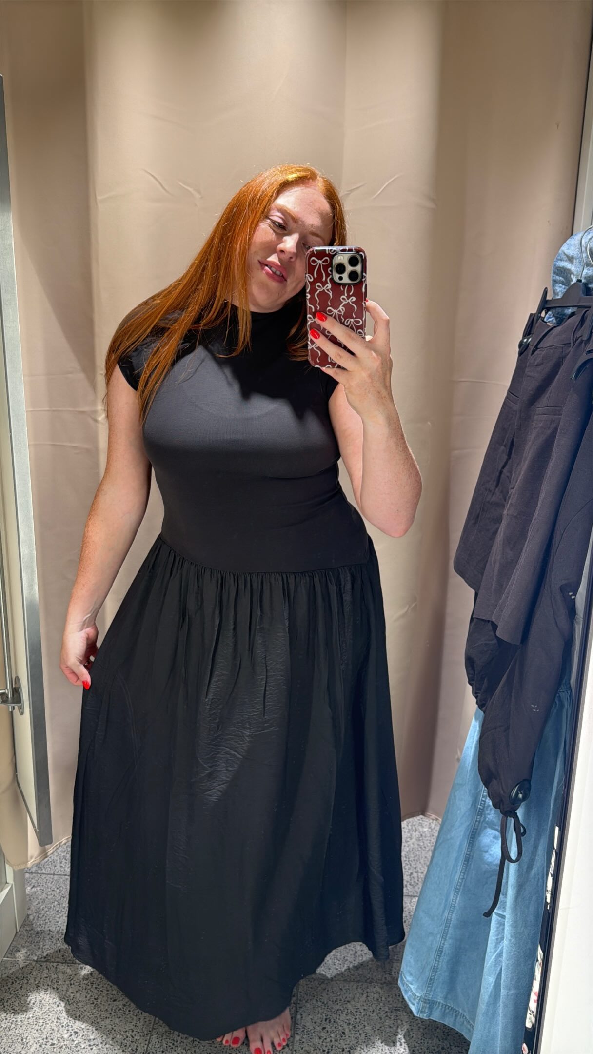 h&m brown denim dress Oh we love a trip to @hm and there is a SALE on. If you want links - comment SHOP and I will send them to your DMs. I tried on a 16 / L in everything Color:Olive green dissh_colour_group_black Boho Tie dye Lace Short dress in cotton