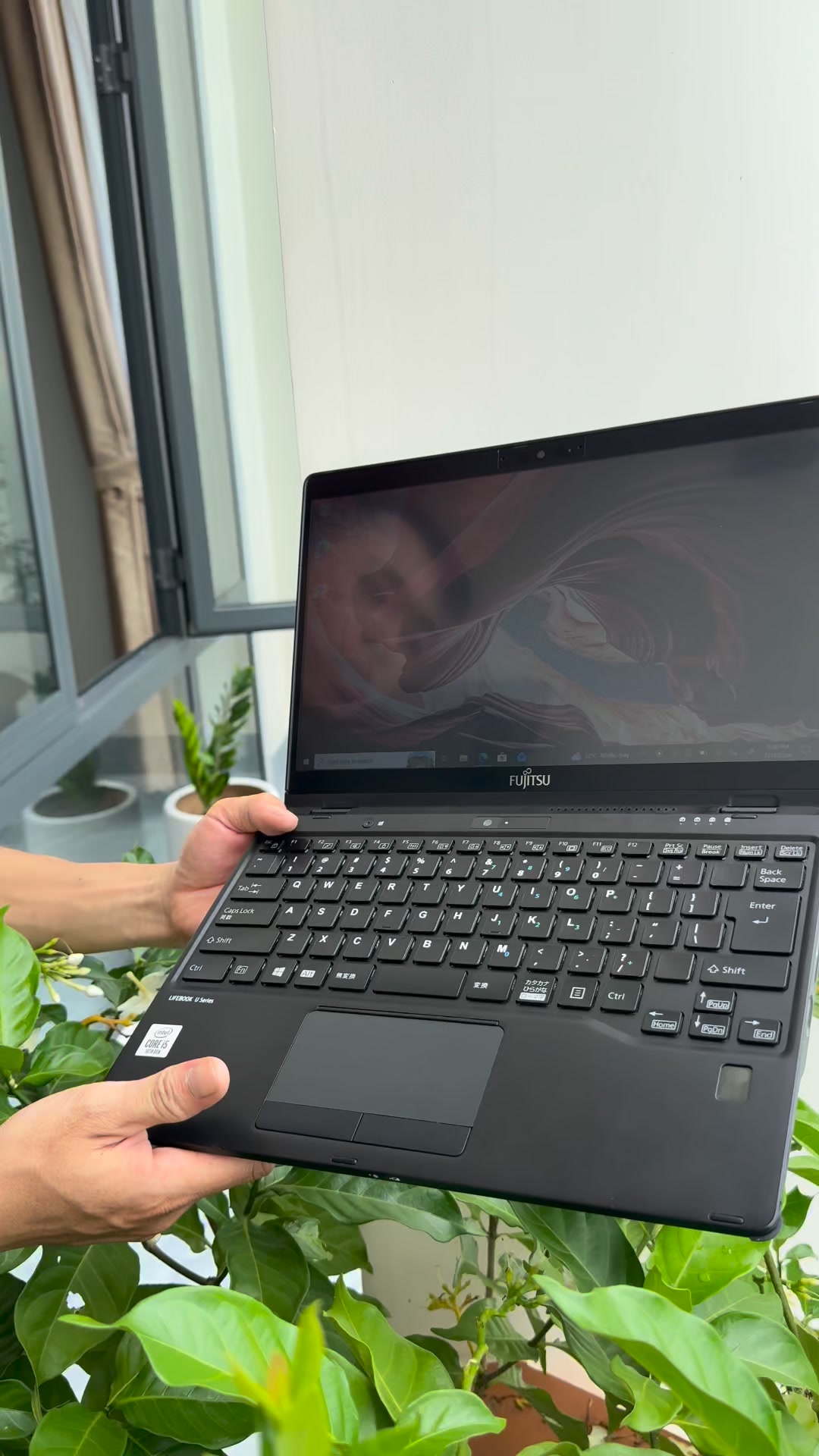 Chỉ 3tr6/máy Laptop Fujitsu Lifebook A579 i5 thế hệ 8 màn hình