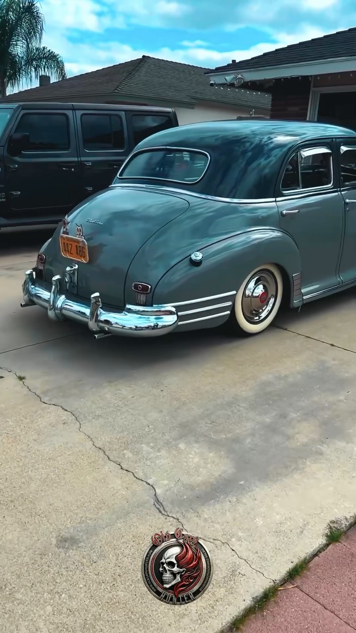 Straight out of the '40s with curves that never get old—this 1947