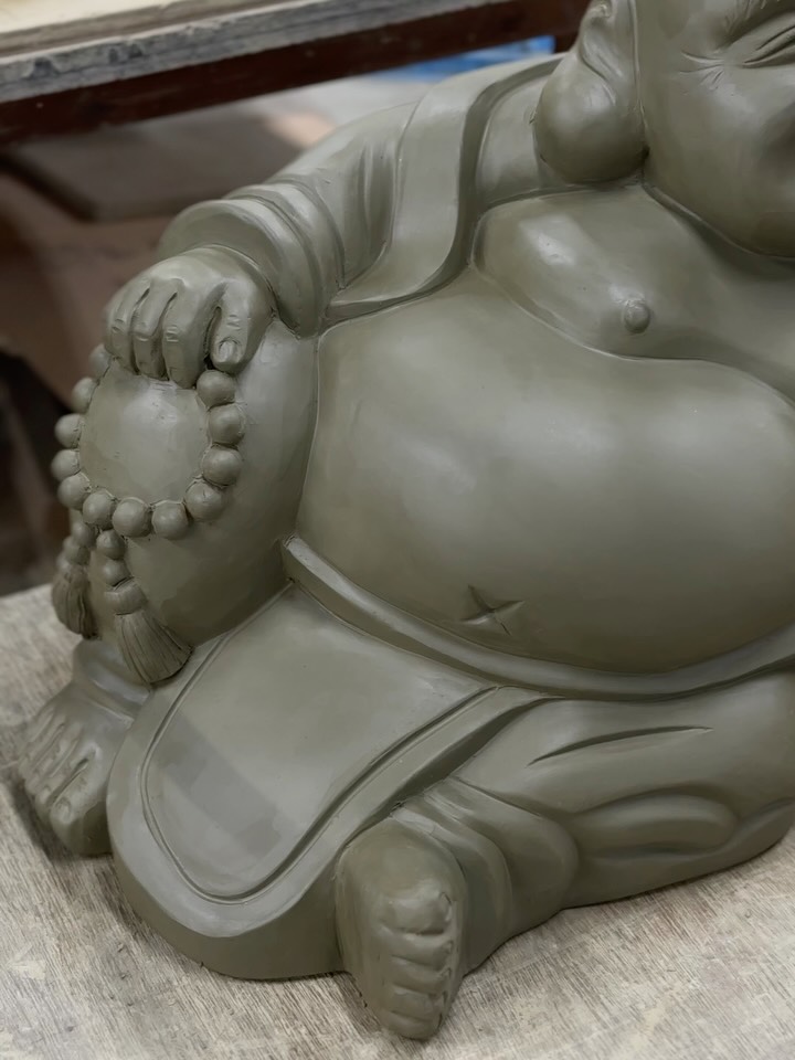 恵比寿様と大黒様の顔付き、立浪鬼瓦。 縁起のよい鬼瓦は、屋根では
