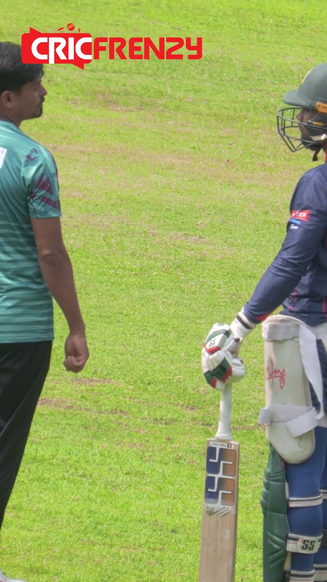 ব্যাটিংয়ে যাচ্ছেন সাব্বির, পেছন থেকে তাইজুলের ডাক! তাইজুলের কথায়