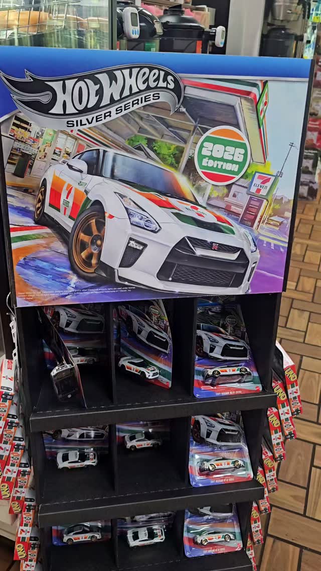 Small car, BiG Gulp.🔥 The 7-ELEVEn x Hot Wheels 2017 Nissan GT-R