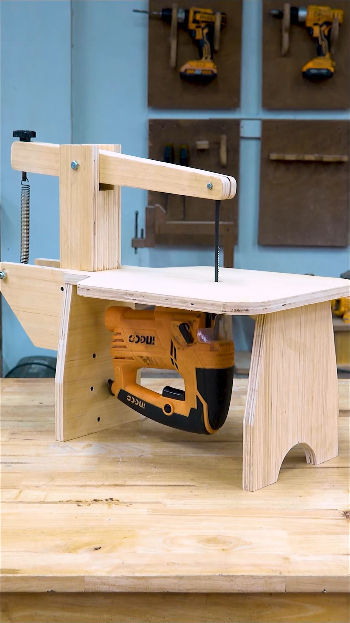Mastering Fine Woodworking Techniques for Smooth Edges - Join