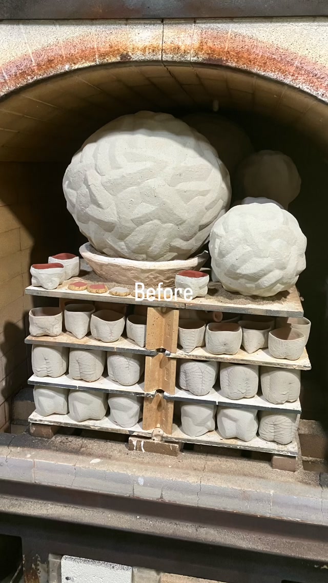 少しだけどカップとぐい呑ができた Have finished making the cups and
