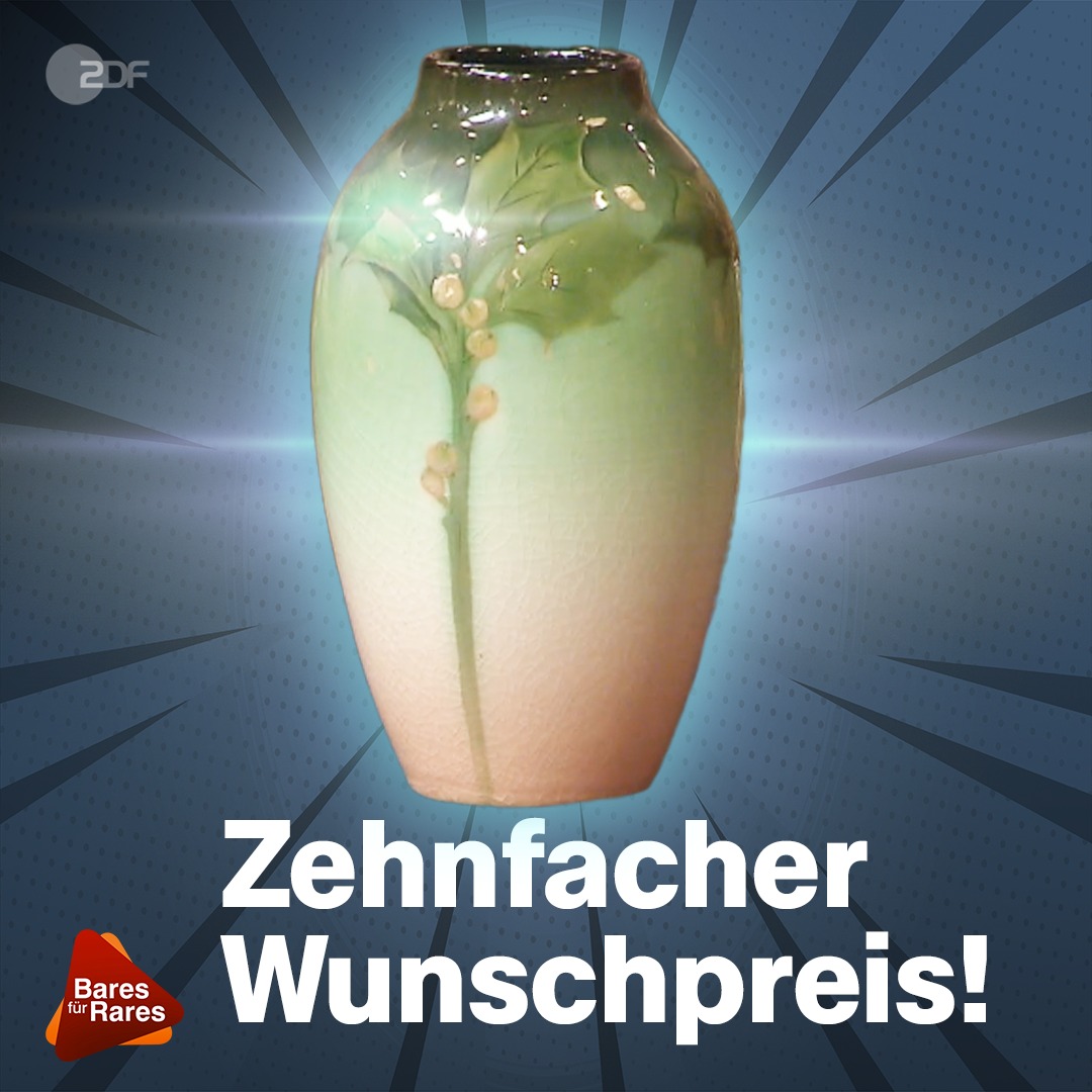Diese antike Jugendstilvase wechselt im Händlerraum unheimlich oft ihren Besitzer! Woran das liegt, weiß Experte Colmar. Denn das kleine um 1910 gefertigte Gefäß stammt aus der renommierten