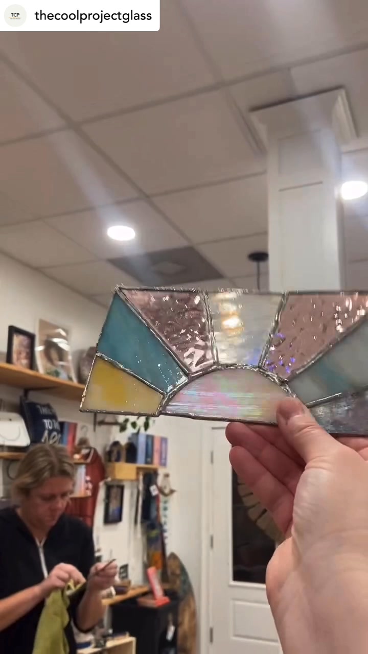 🎨🪟 2 SPRING BREAK STAINED GLASS CLASSES! Join Kelsie Foy at LPCA! INTRO ...