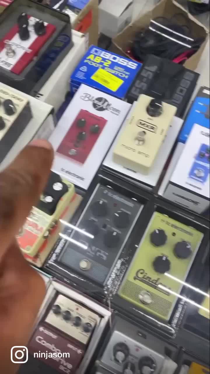 Saiba mais sobre o pedal MXR Micro Amp 🎸 ‣ Conheça nossa linha
